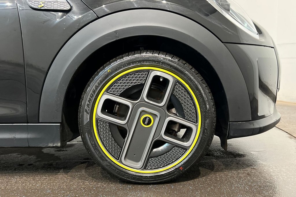 Used MINI Electric Hatch 2023 for sale - 77372906: Photo 14