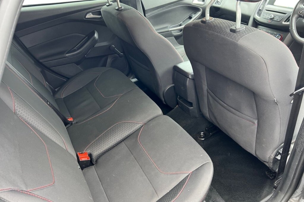 Used Ford Focus 2018 for sale - 76783558: Photo 9