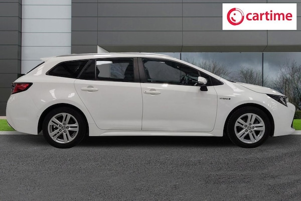 Used Toyota Corolla 2022 for sale - 76074072: Photo 2