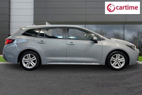 Used Toyota Corolla 2022 for sale - 76124207: Photo 2