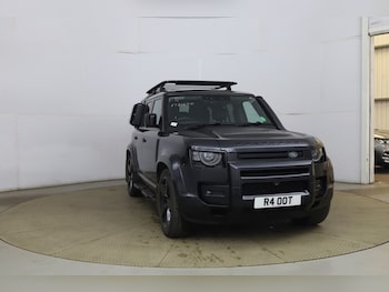 Used Land Rover Defender 2021 for sale - 79032203: Photo