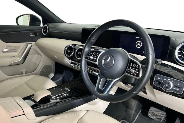Used Mercedes-Benz CLA 2023 for sale - 76098214: Photo 9