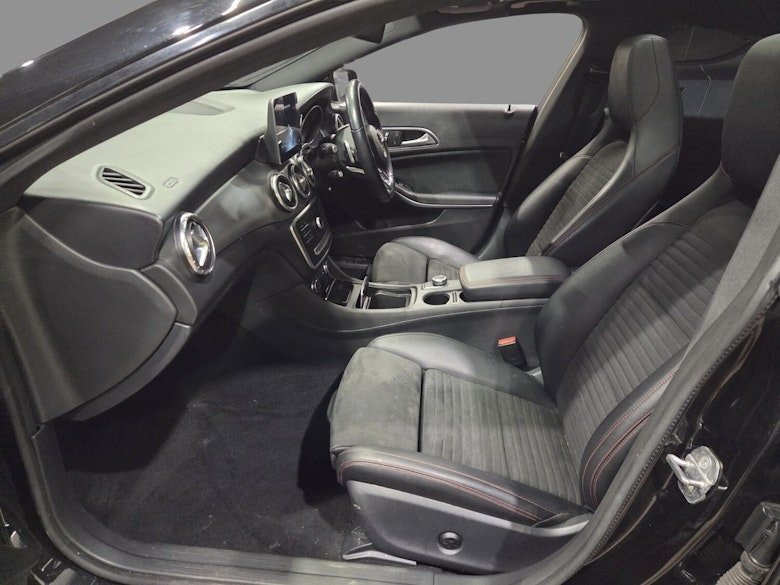 Used Mercedes-Benz CLA 2019 for sale - 77680832: Photo 4