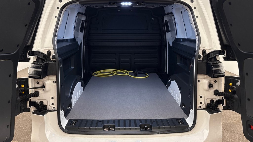 Used Volkswagen ID.Buzz 2023 for sale - 77499370: Photo 9