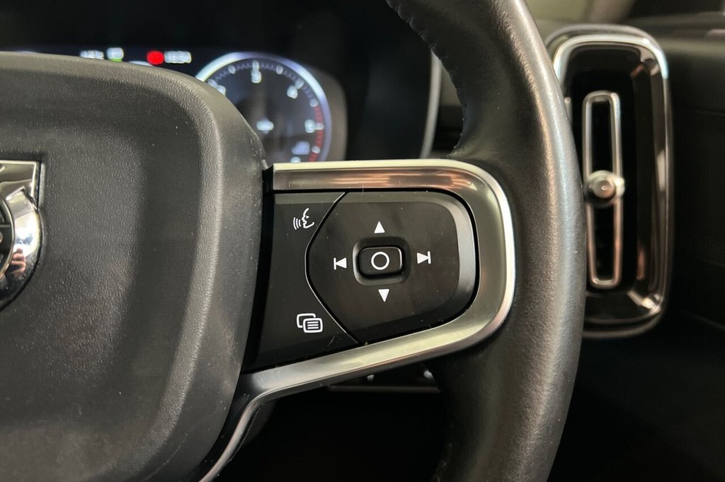 Used Volvo XC40 2018 for sale - 76724426: Photo 26