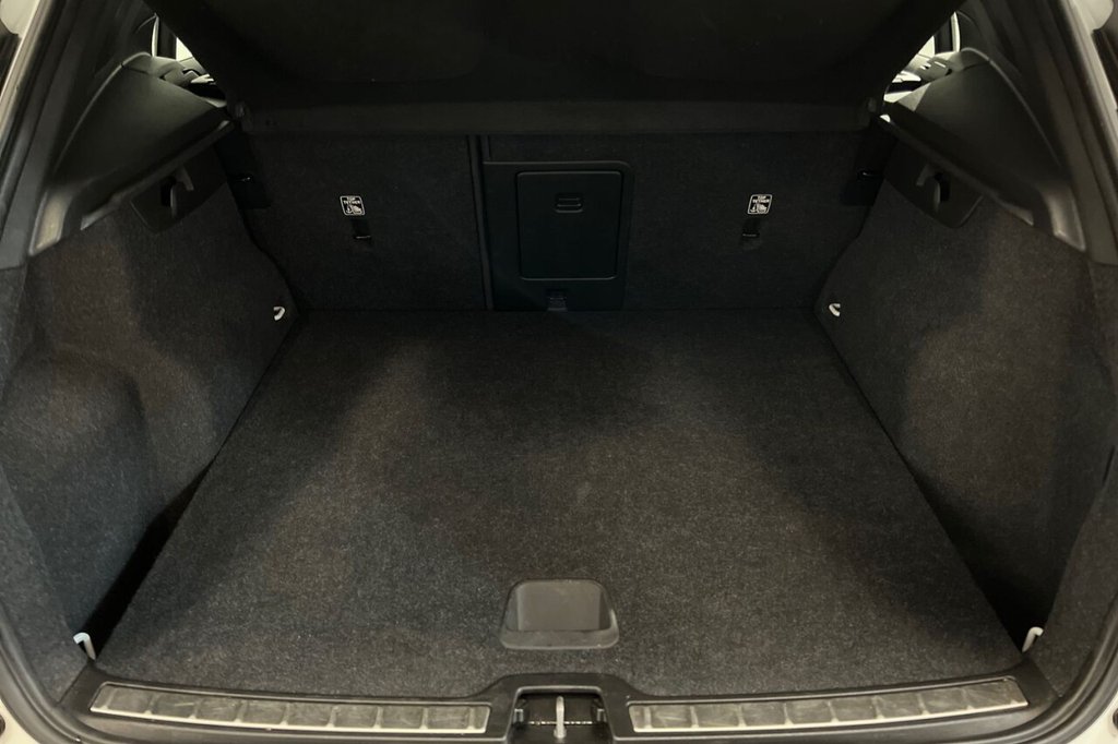 Used Volvo XC40 2018 for sale - 76724426: Photo 39