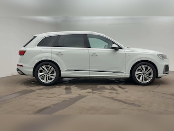Used Audi Q7 2023 for sale - 76216827: Photo 2