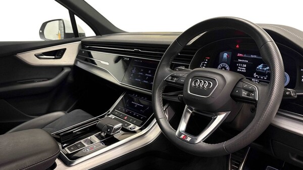 Used Audi Q7 2023 for sale - 76216827: Photo 6