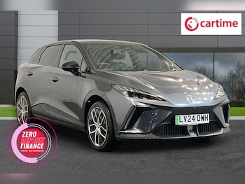 2024 (24) - 64kWh Trophy Long Range Hatchback 5dr Electric Auto (203 ps) 360 Degree Par