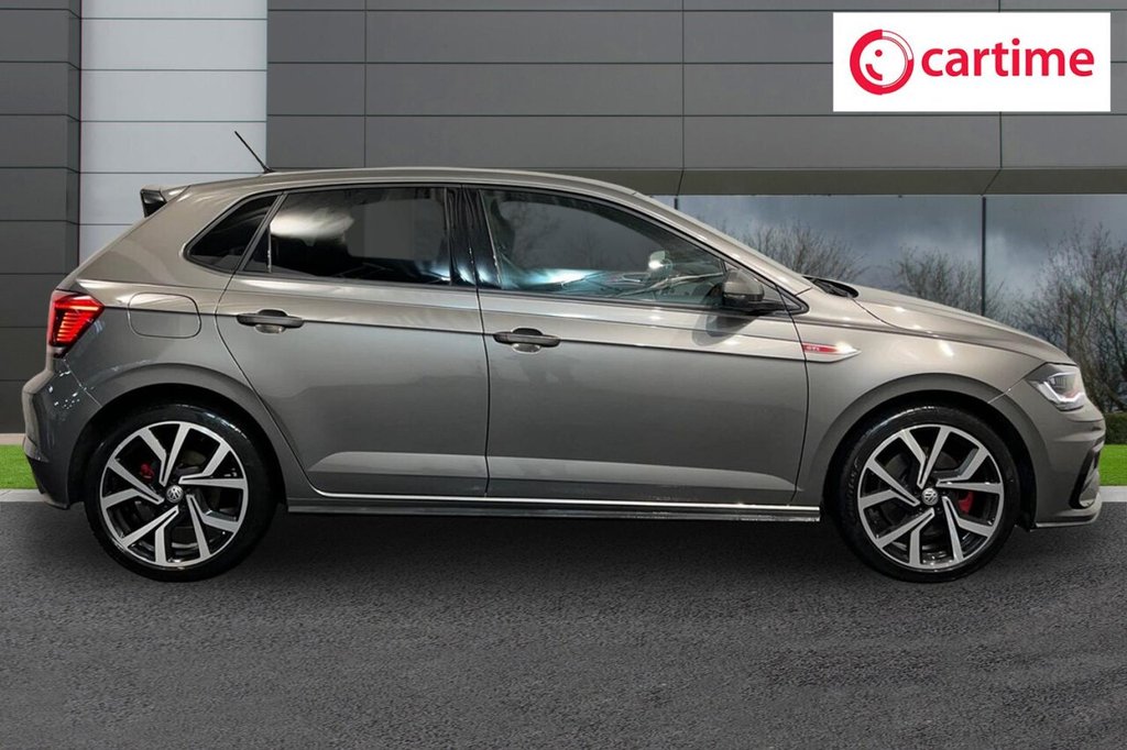 Used Volkswagen Polo 2019 for sale - 76867618: Photo 2