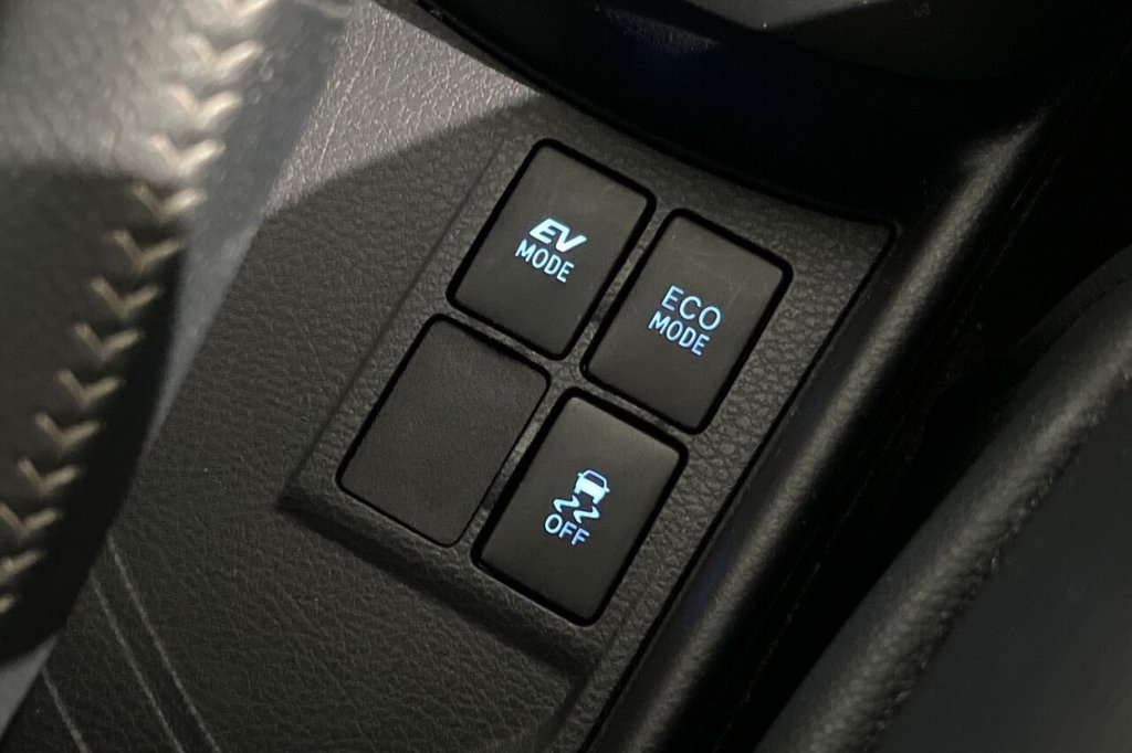 Used Toyota Yaris 2019 for sale - 77621835: Photo 37