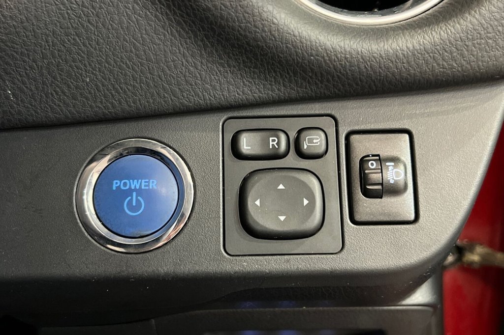 Used Toyota Yaris 2019 for sale - 77621835: Photo 38