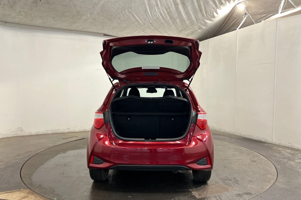 Used Toyota Yaris 2019 for sale - 77621835: Photo 41