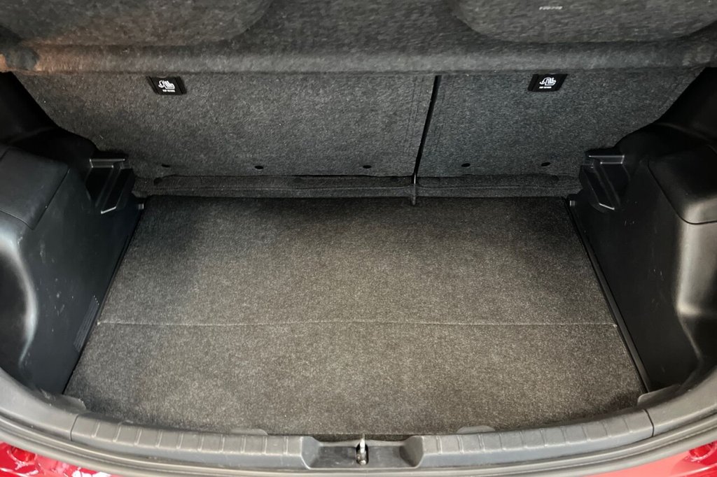 Used Toyota Yaris 2019 for sale - 77621835: Photo 42