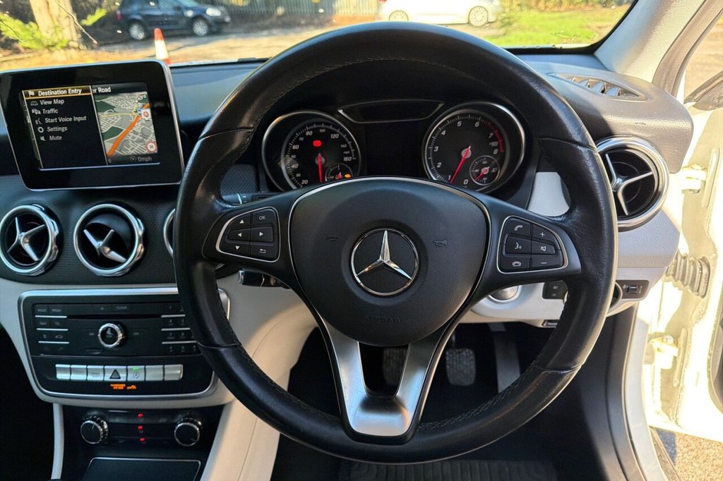 Used Mercedes-Benz GLA 2018 for sale - 77941646: Photo 39