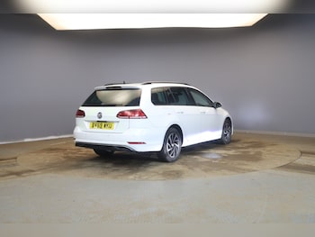 Used Volkswagen Golf 2019 for sale - 77905168: Photo