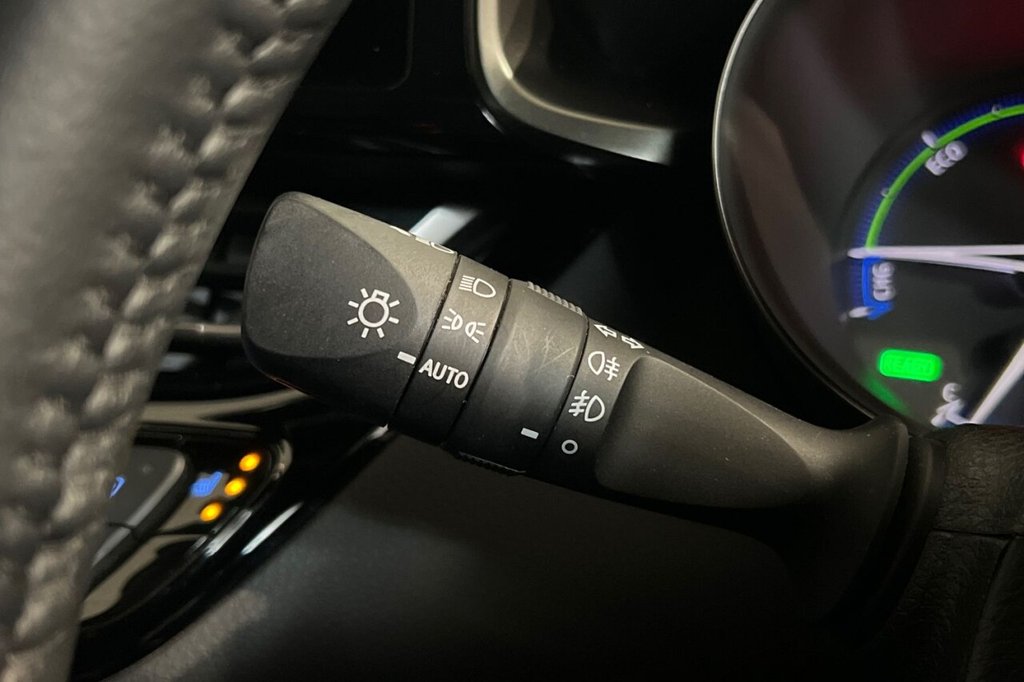 Used Toyota C-HR 2022 for sale - 77171971: Photo 28