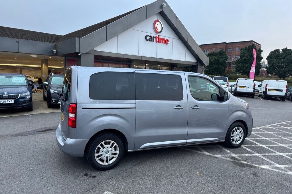 Used Peugeot Traveller 2021 for sale - 76509619: Photo 39