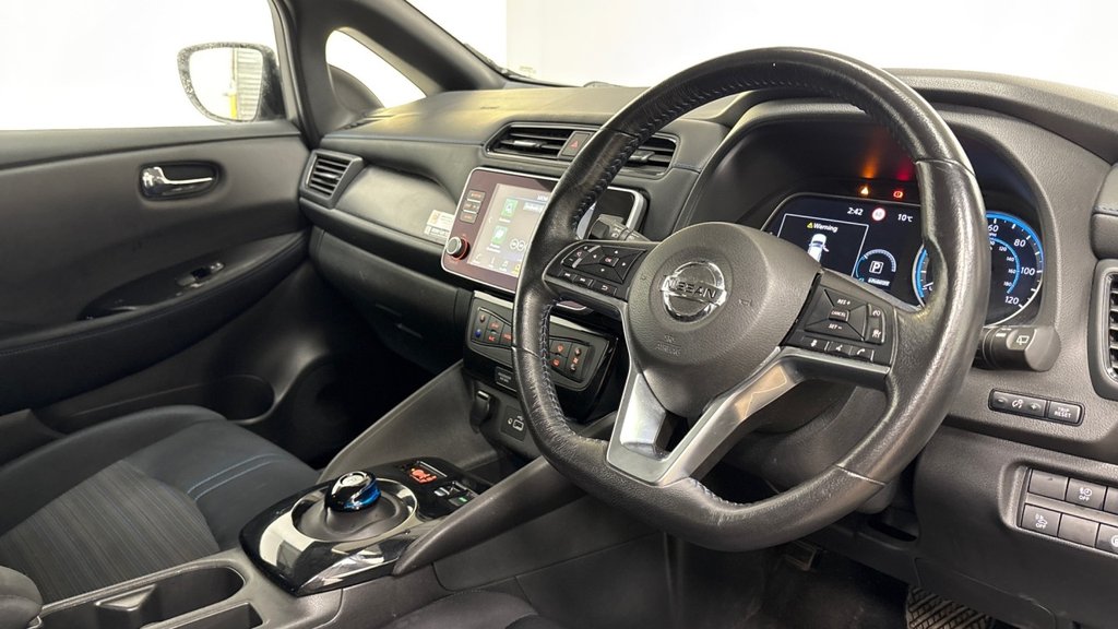 Used Nissan Leaf 2020 for sale - 76454150: Photo 5