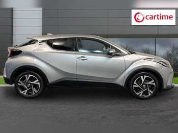 Used Toyota C-HR 2022 for sale - 77672797: Photo