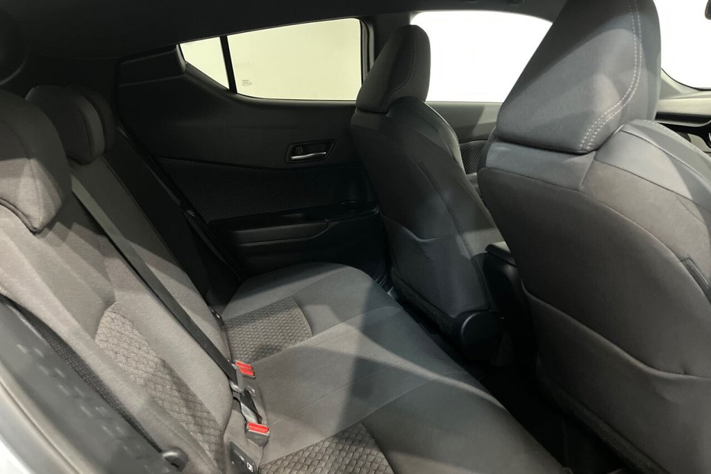 Used Toyota C-HR 2022 for sale - 77672797: Photo 40