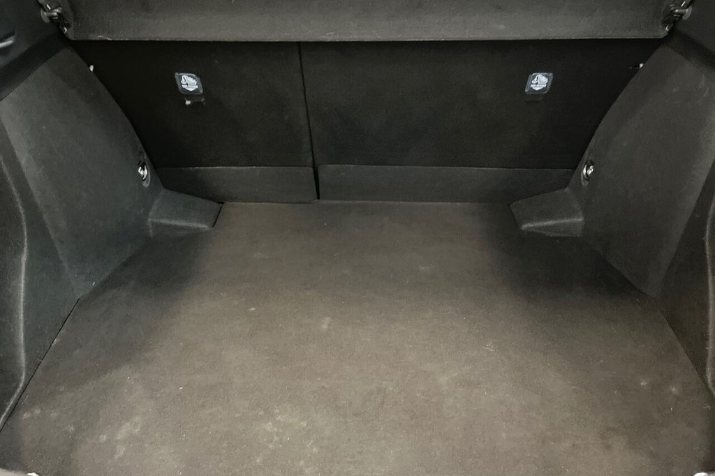 Used Toyota C-HR 2022 for sale - 77672797: Photo 42