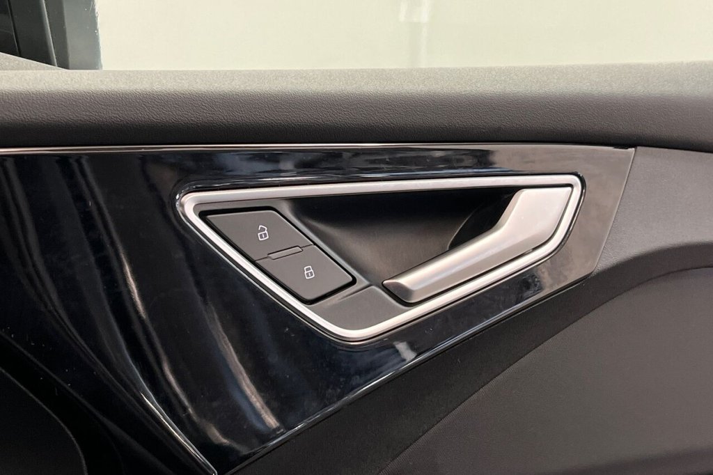 Used Audi Q4 e-tron 2023 for sale - 77372892: Photo 43