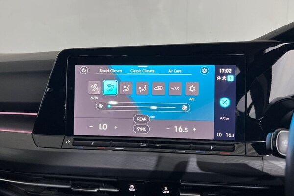 Used Volkswagen Golf 2021 for sale - 75709568: Photo 32