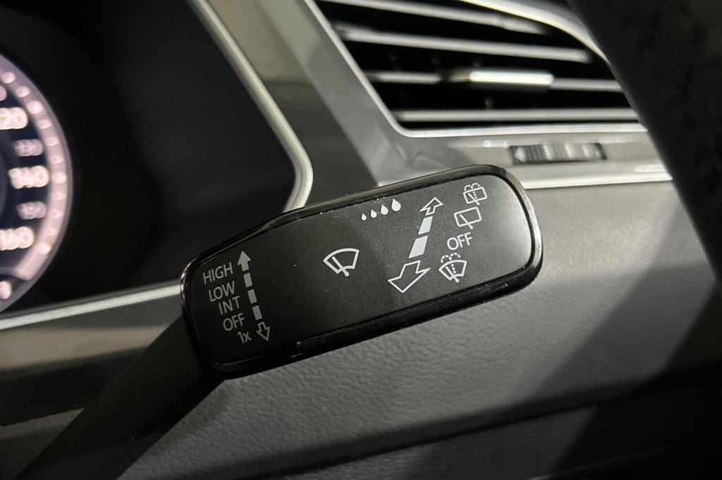 Used Volkswagen Tiguan 2018 for sale - 75896943: Photo 31