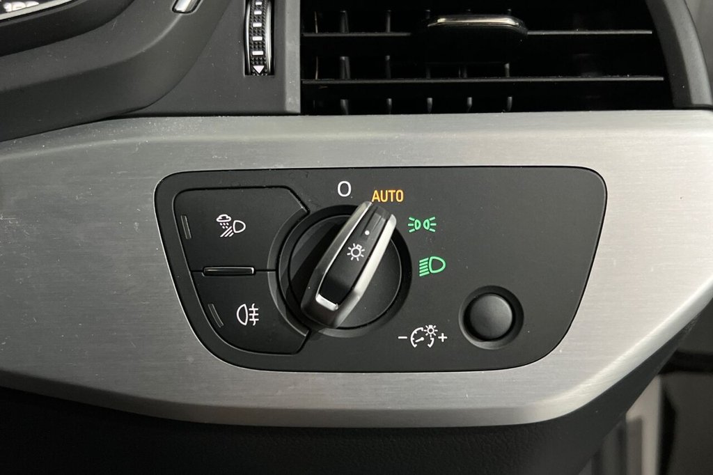 Used Audi A4 2019 for sale - 76520725: Photo 37