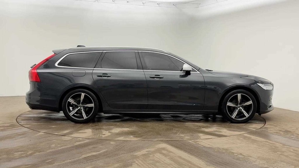 Used Volvo V90 2019 for sale - 77280778: Photo 2