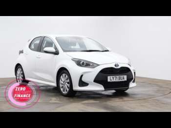 2022 (71) - 1.5 VVT-h Icon Hatchback 5dr Petrol Hybrid E-CVT Euro 6 (s/s) (116 ps)