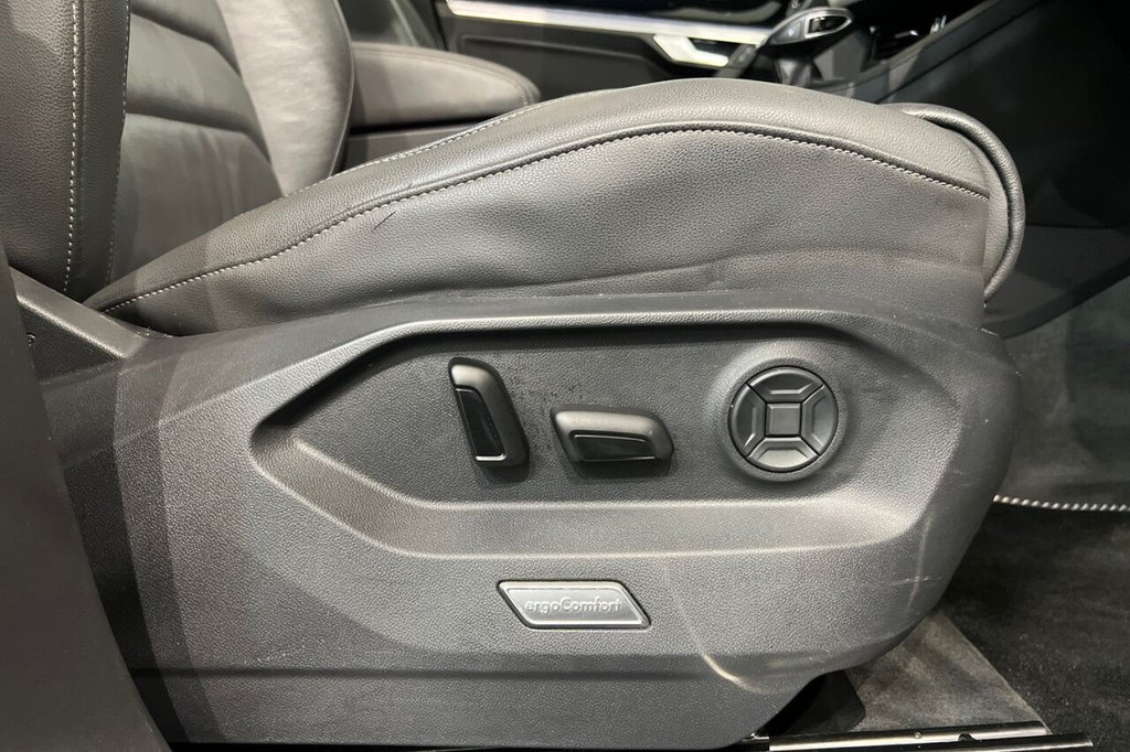 Used Volkswagen Touareg 2020 for sale - 77218482: Photo 25