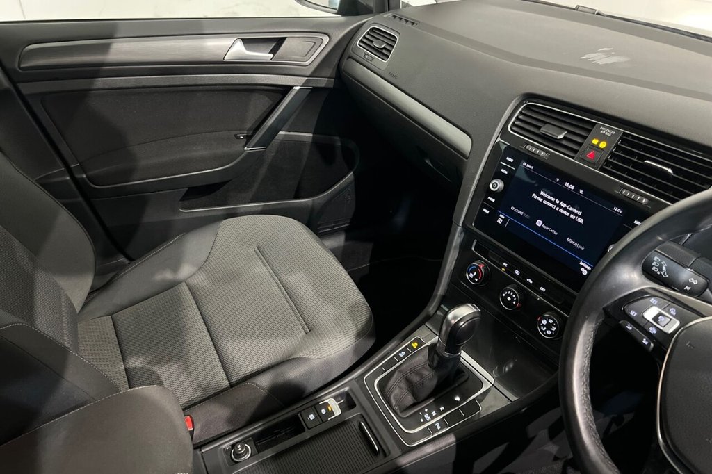 Used Volkswagen Golf 2019 for sale - 76509723: Photo 30