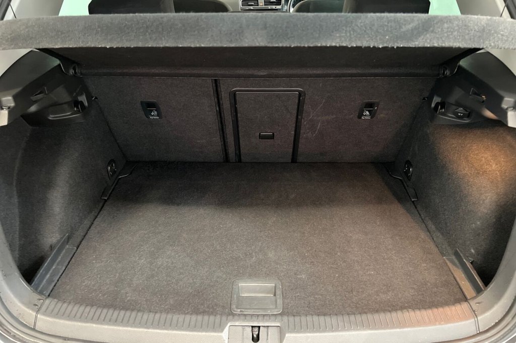 Used Volkswagen Golf 2019 for sale - 76509723: Photo 40