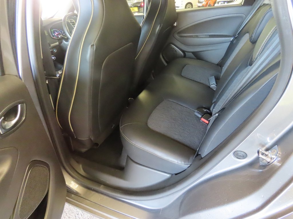 Used Renault Zoe 2022 for sale - 76841665: Photo 10