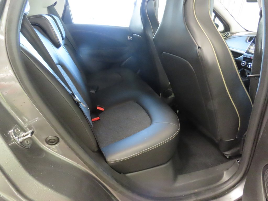 Used Renault Zoe 2022 for sale - 76841665: Photo 11