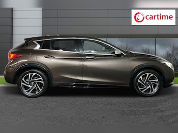 Used Infiniti Q30 2017 for sale - 75765676: Photo