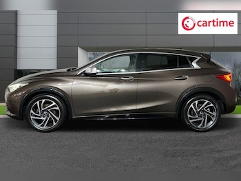 Used Infiniti Q30 2017 for sale - 75765676: Photo