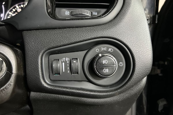 Used Jeep Renegade 2020 for sale - 76235511: Photo 24