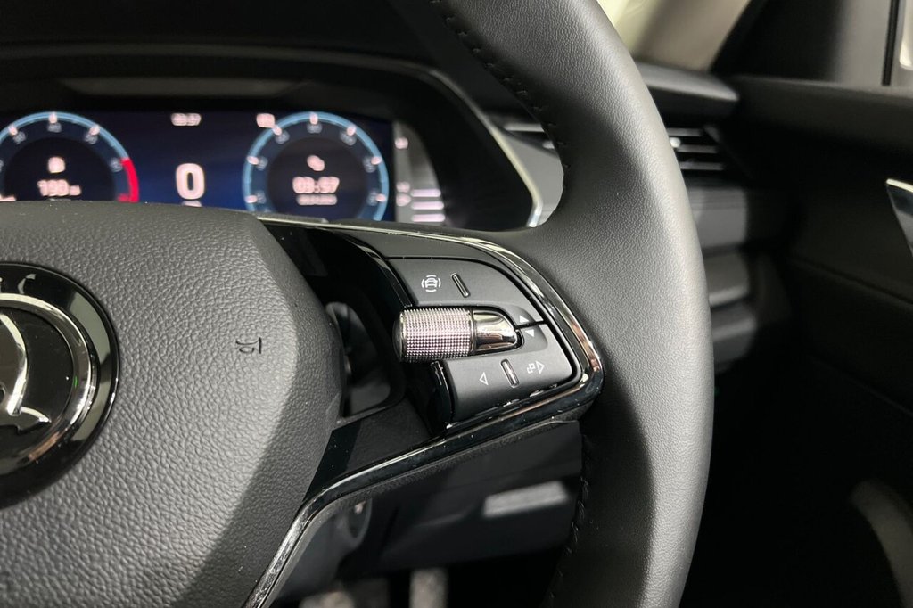 Used Skoda Octavia 2023 for sale - 76454264: Photo 25