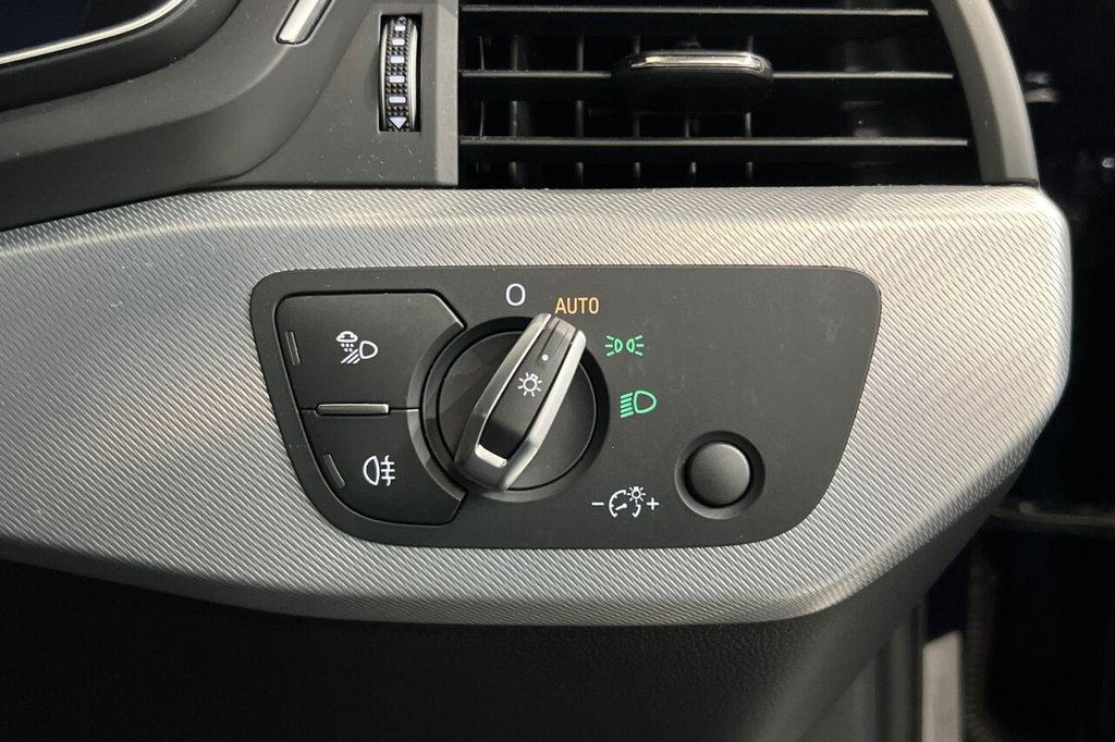 Used Audi A4 2022 for sale - 76528704: Photo 41