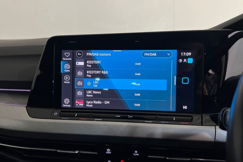 Used Volkswagen Golf 2022 for sale - 76389796: Photo 31