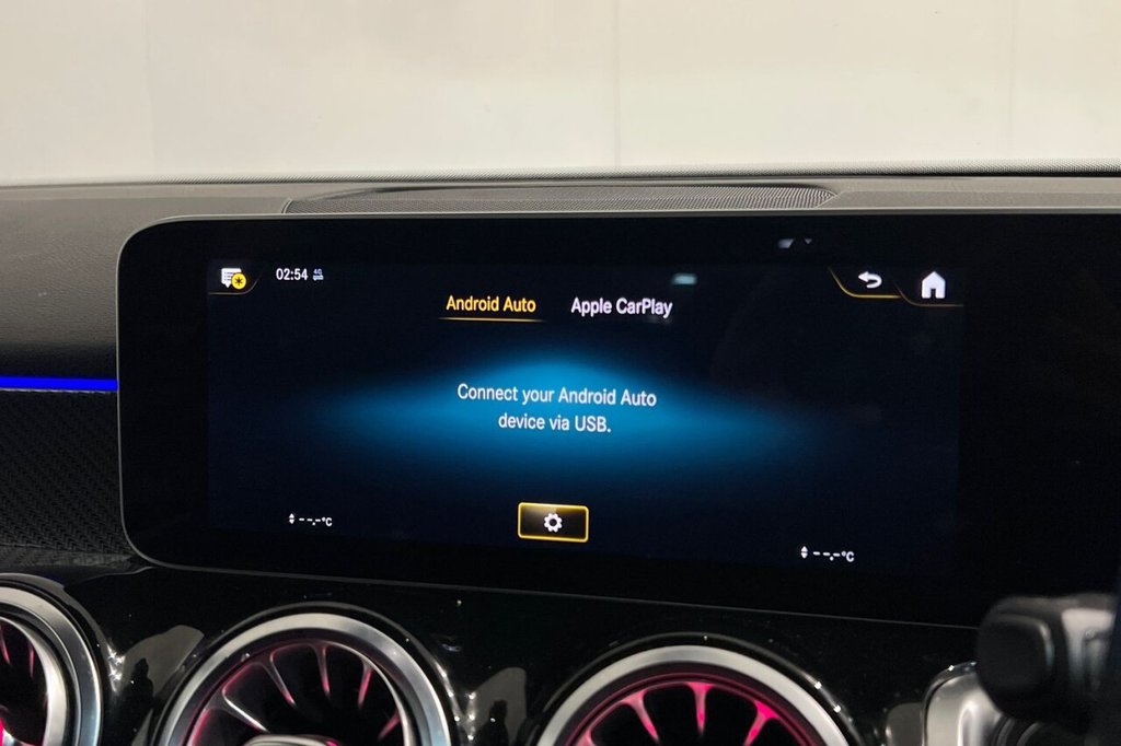 Used Mercedes-Benz GLB 2020 for sale - 77583107: Photo 21