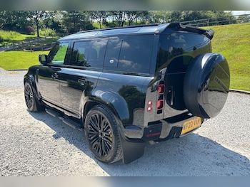 Used Land Rover Defender 2022 for sale - 79009142: Photo