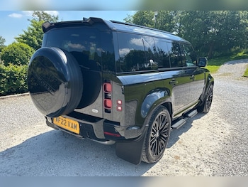 Used Land Rover Defender 2022 for sale - 79009142: Photo