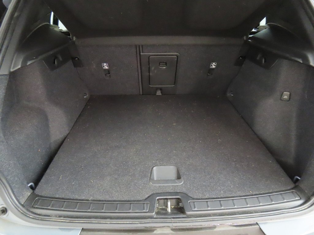 Used Volvo XC40 2022 for sale - 78036351: Photo 7