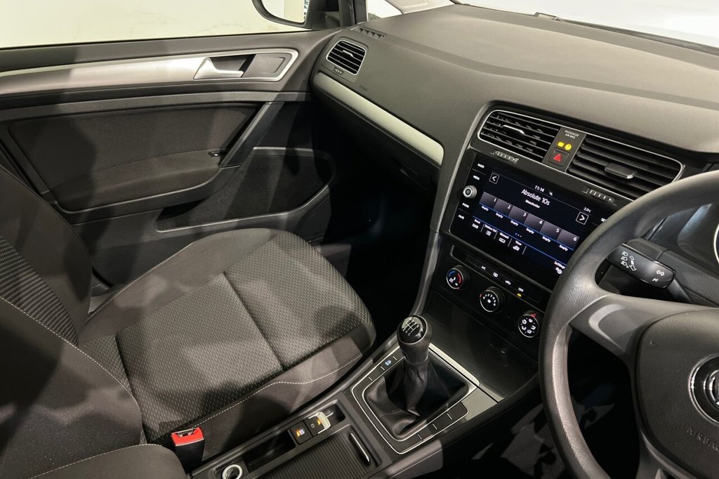 Used Volkswagen Golf 2019 for sale - 76923752: Photo 28