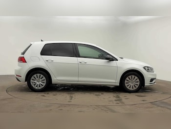 Used Volkswagen Golf 2019 for sale - 76923752: Photo