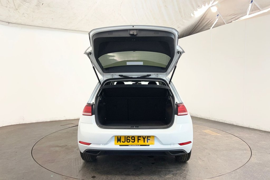 Used Volkswagen Golf 2019 for sale - 76923752: Photo 35